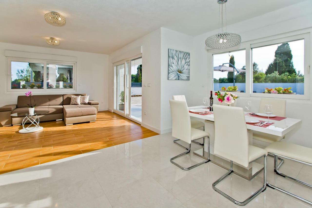 Blazen Villa