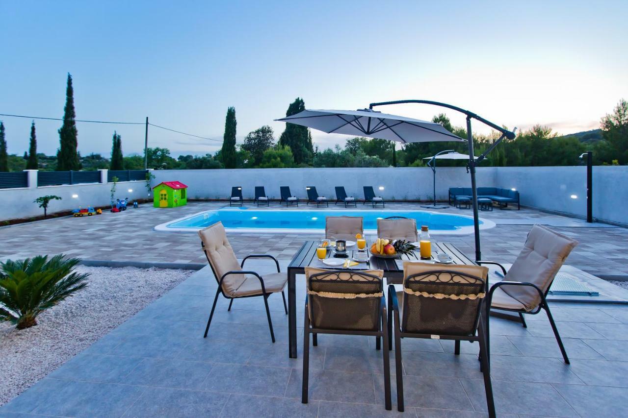 Blazen Villa Bogomolje