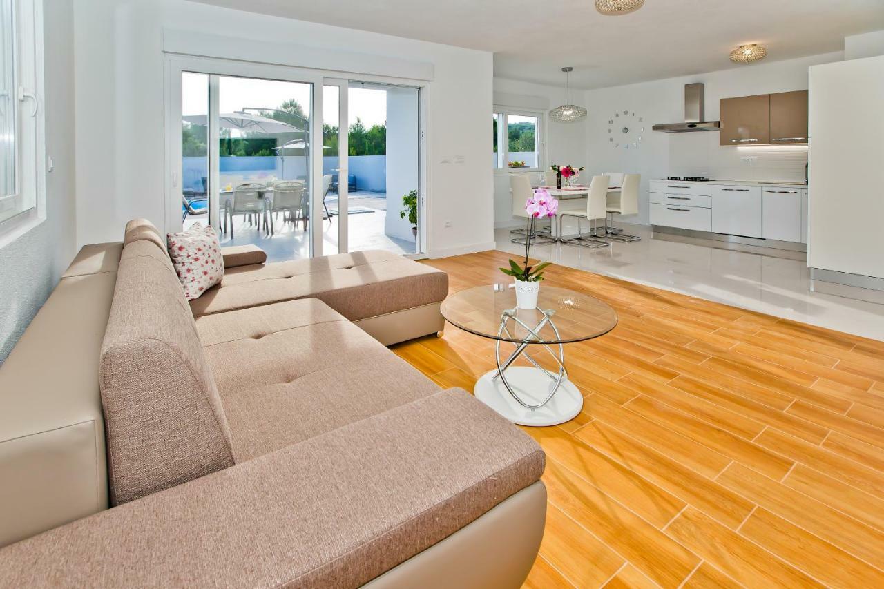Blazen Villa